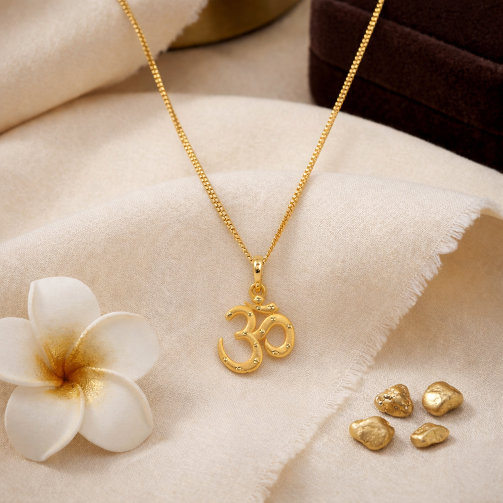 Aurizaa Omira - 18K Gold Plated Om Pendant Chain